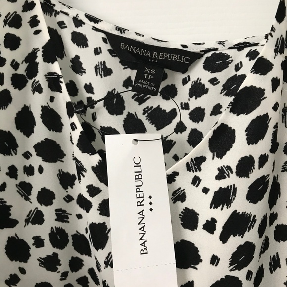 Dressy Black and White Top - Picture 3 of 6